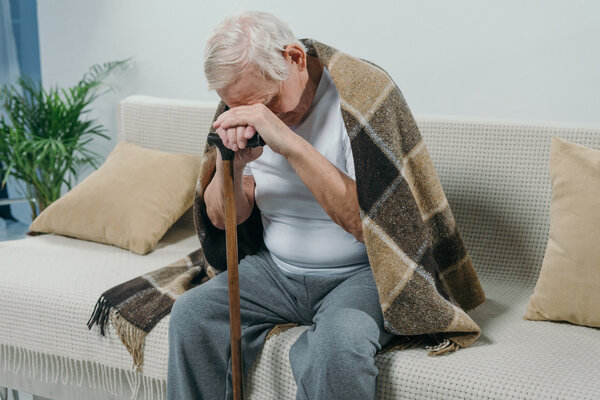 老年人睡太沉并非好事，当心是这些疾病信号
